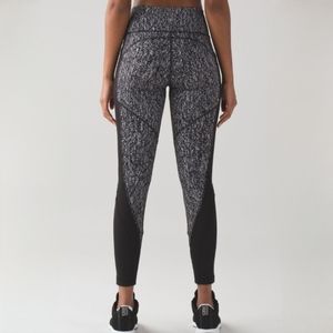 🌿Lululemon Fit Physique Tight, Size 6 ~ VGUC